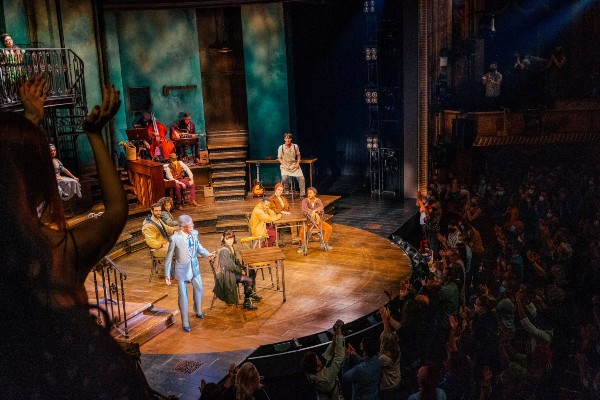 Musicals Return to Broadway With ‘Waitress’ and ‘Hadestown’